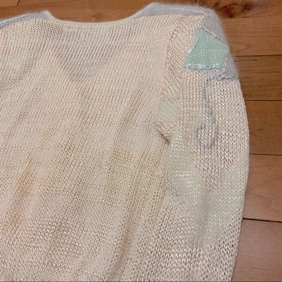 Vintage 80's Ginenne Soft Blend Pastel V-neck Sweater Size M - Picture 6 of 6